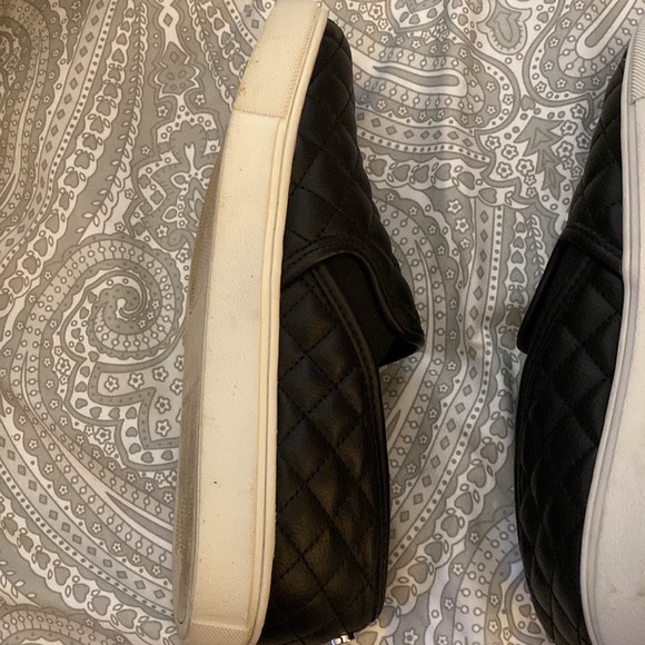 Ladies Steve Madden slip on shoes size 8 - Picture 6 of 7